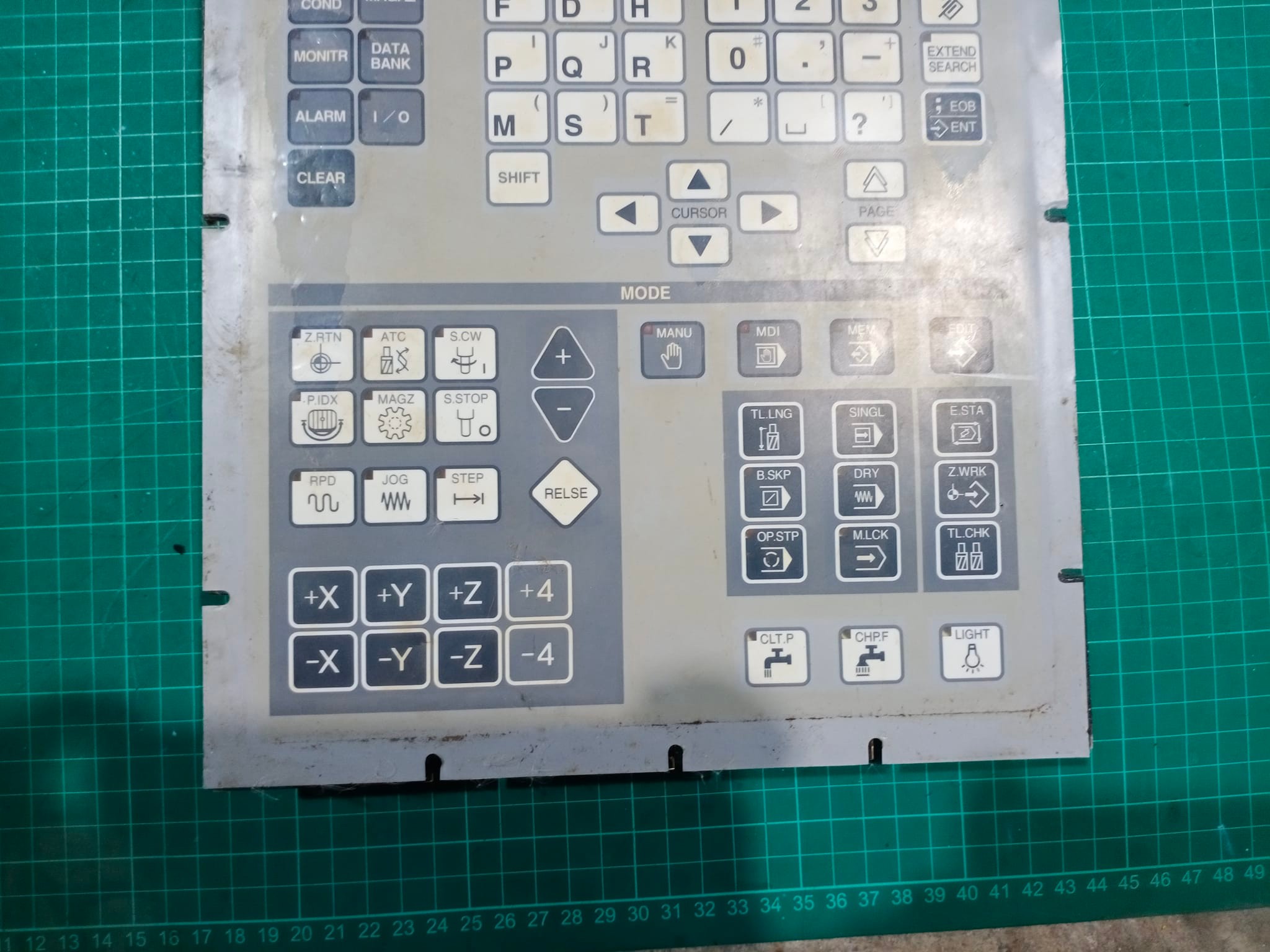 BROTHER B52J071-1 ปุ่มกดพร้อมแผงด้านหลัง CNC BROTHER