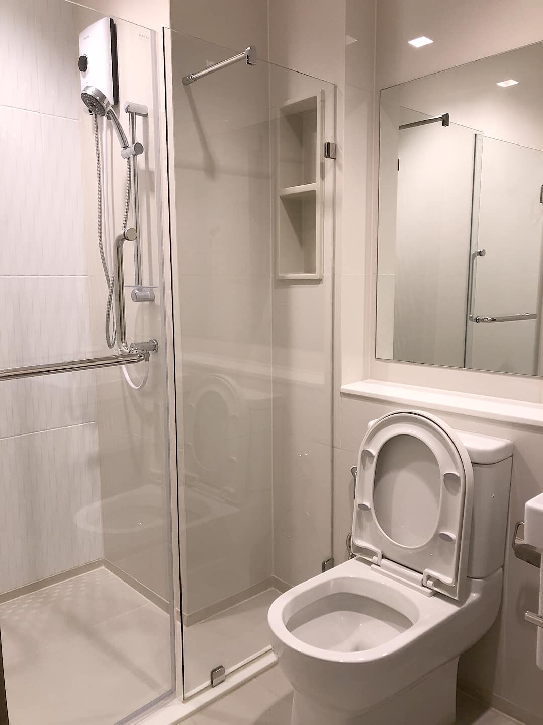 ให้เช่า LIFE Asoke - Rama 9 (ไลฟ์ อโศก - พระราม 9) ชั้น32 ตึกA พร้อมอยู่