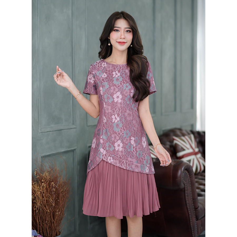 kudapy เดรสสั้นไปงานสีน้ำเงินกรมท่า,สีชมพูม่วง เดรสสั้นทรงระบาย แขนสั้น คอกลม เดรสลูกไม้ลายดอกงานซิบหลัง ผ้าสวยทิ้งตัว