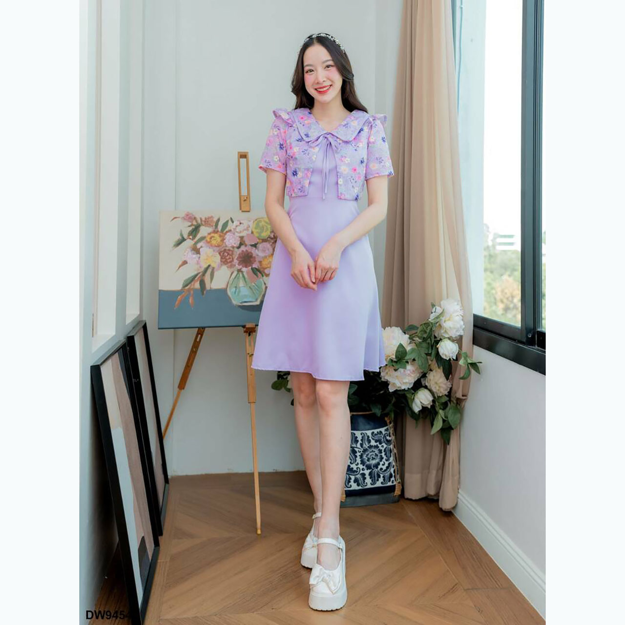 kudapy เดรสสั้นสีชมพู/สีม่วง/สีเหลือง ผ้าพื้นกั๊กลายดอกผูกโบว์