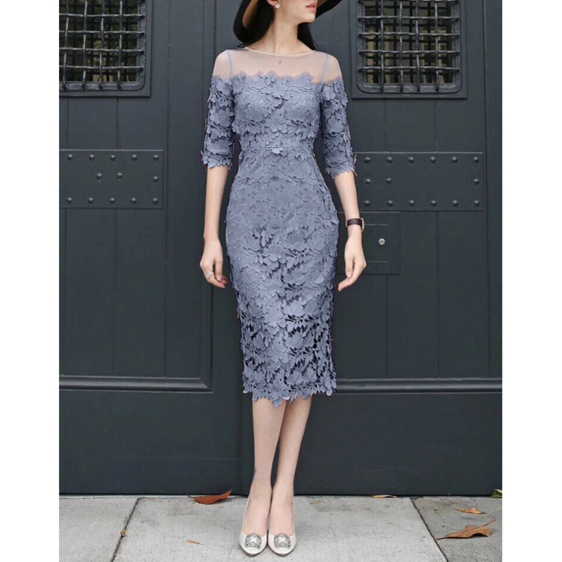 kudapy เดรสสั้นคลุมข่าวสีเทา สีชมพู สีฟ้า ดอกลอย 3 มิติ ช่วงบนแต่งผ้าซีทรูดูเซ็กซี่เบาๆ ทรงสวยดูดีดูแพง