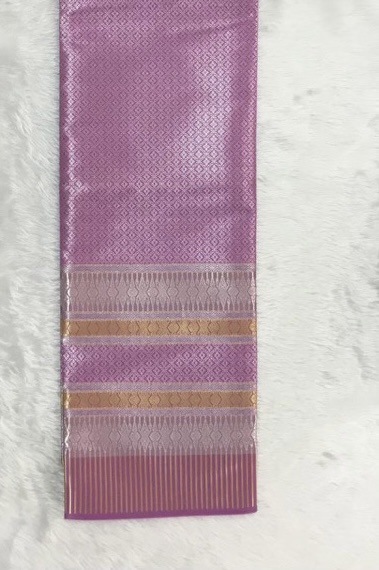 kudapy ผ้าถุงไหมล้านนาลำพูน งานตัดพรีเมี่ยม ทบหน้า มีซับใน ซิบหลัง