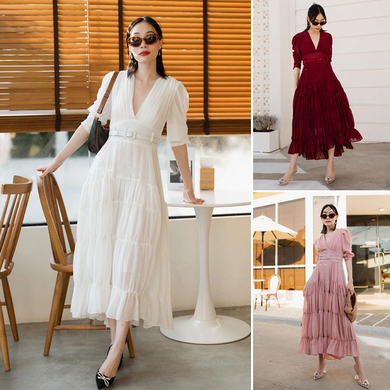 kudapy เดรสยาวคอวีแขนสั้นสีแดง/สีชมพู/สีขาว จับจีบต่อกระโปรงเย็บเป็นชั้นๆๆ แถมเข็มขัด มีซับทั้งชุด