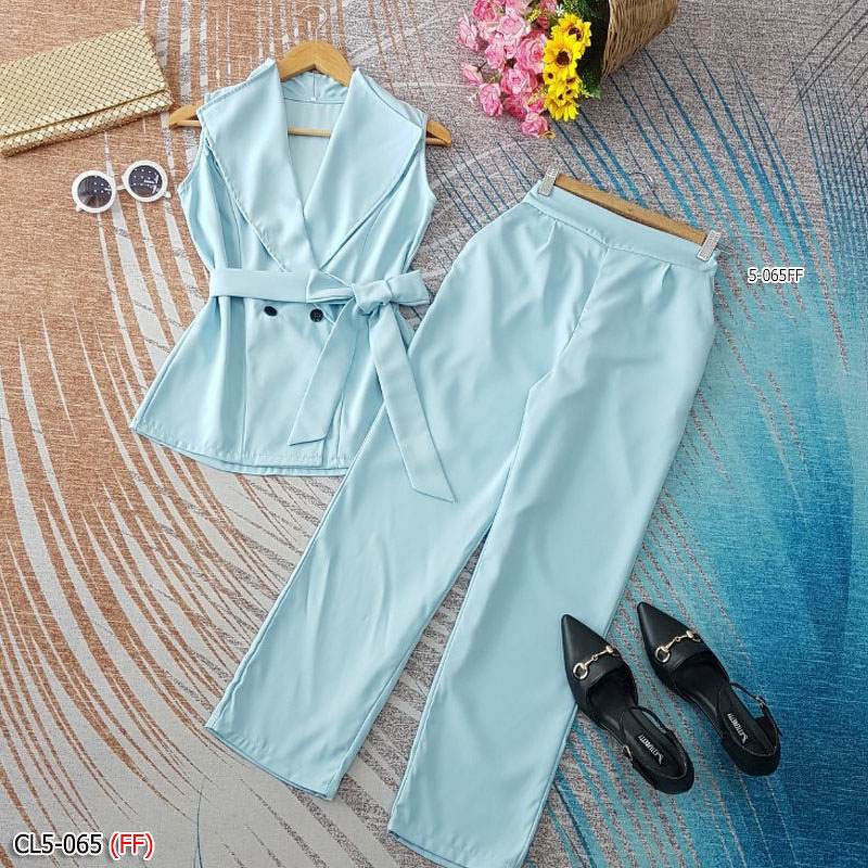 kudapy เสื้อ+กางเกงขายาว เสื้อคอปกสูทสีเทา สีเหลือง ผ่าติดกระดุม 2 เม็ด แกะออกได้ + กางเกงขายาว เอวสม็อคหลัง ตีเกล็ดด้านหน้าทรงสวย