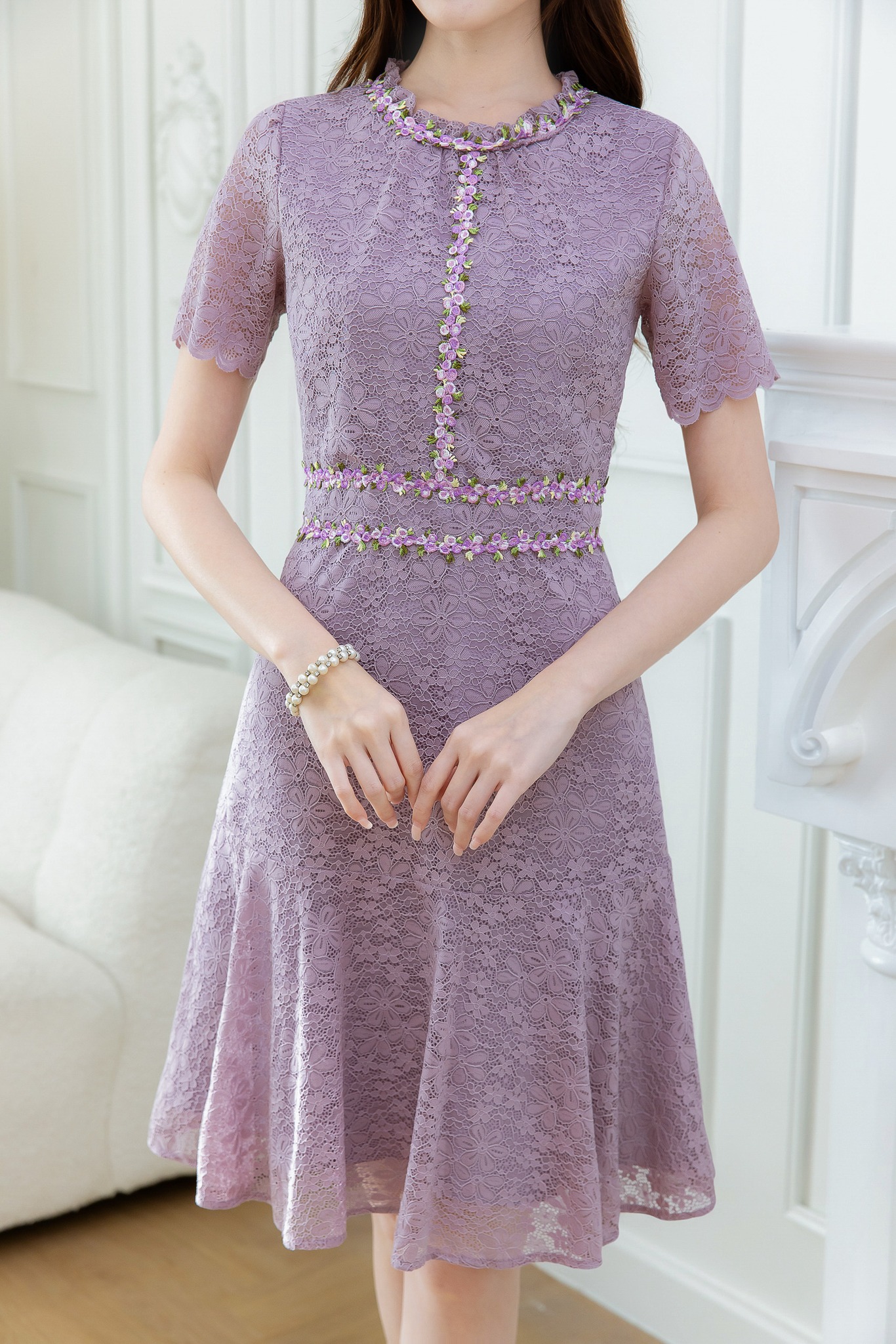 kudapy เดรสลูกไม้โทนสีหวานพาสเทล ลูกไม้เนื้อนิ่มทิ้งตัวใส่สบาย ลายสวย มีดีเทลแต่งลูกไม้ปักเส้น