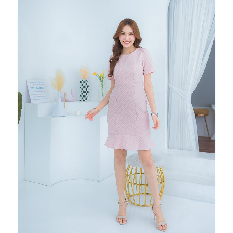 kudapy เดรสสั้นสีชมพู/สีน้ำตาล/สีเขียว ผ้านูน คอกลม ปลายกระโปรงบาน สีมินิมอลน่ารักมาก ใส่ได้กับ Everyday Look