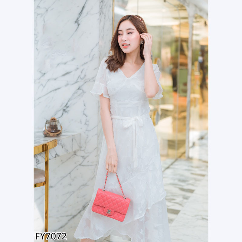 kudapy เดรสสั้นสีแดง,สีขาว ตัวยาวระบายหน้าสวยดูดีผ้าใส่สบาย