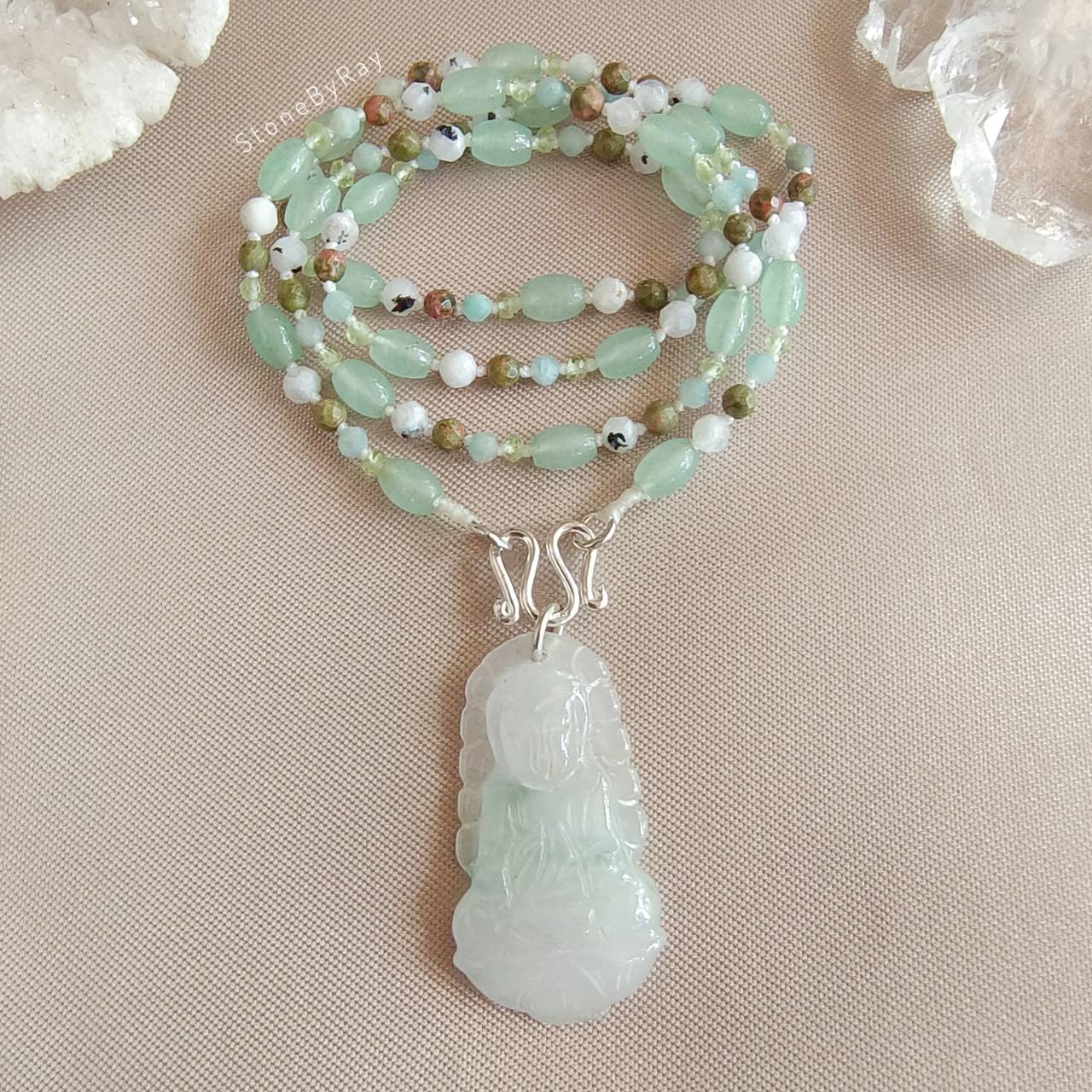 สร้อยคอเชือกถักหินรวม5ชนิดกับจี้เจ้าแม่กวนอิมหยก