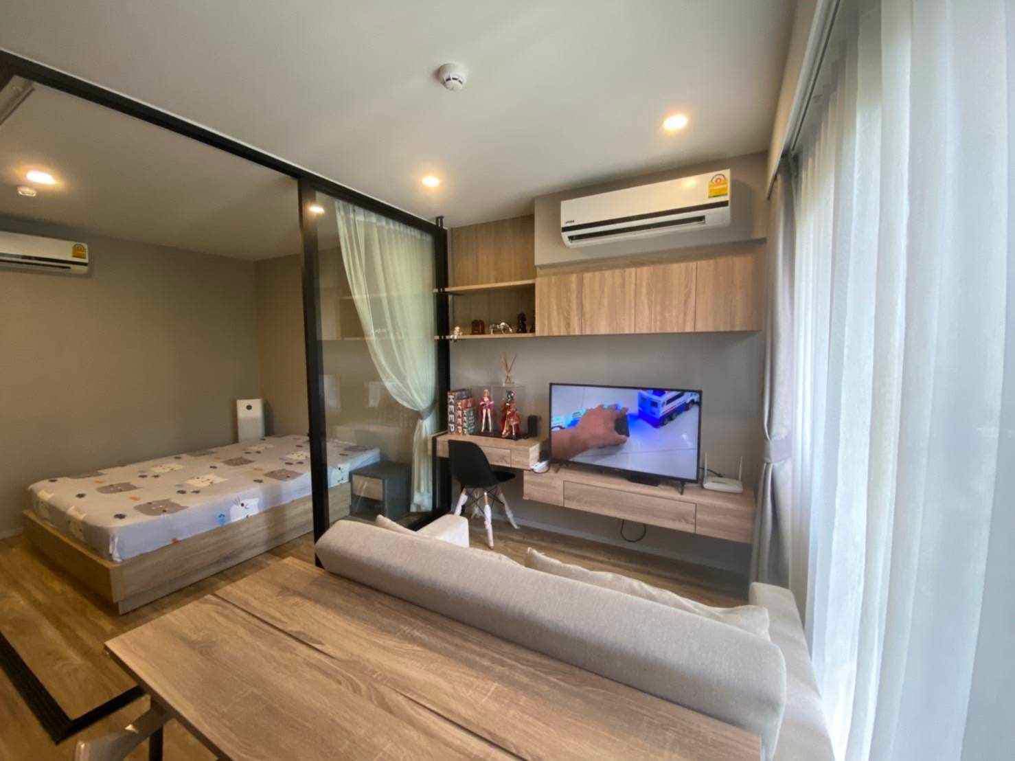 ให้เช่าคอนโด Blossom Condo @ Sathorn - Charoenrat (บลอสซั่ม คอนโด แอท สาทร - เจริญราษฎร์) ตกแต่งเฟอร์ครบ