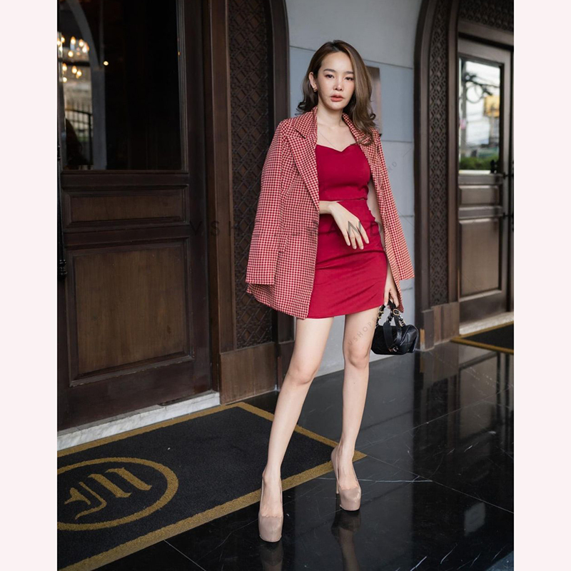 kudapy set สูท 3 ชิ้น ใช้ผ้าเกรดอย่างดีในการตัด งานสวยมากๆๆ มีซับทั้งชุด