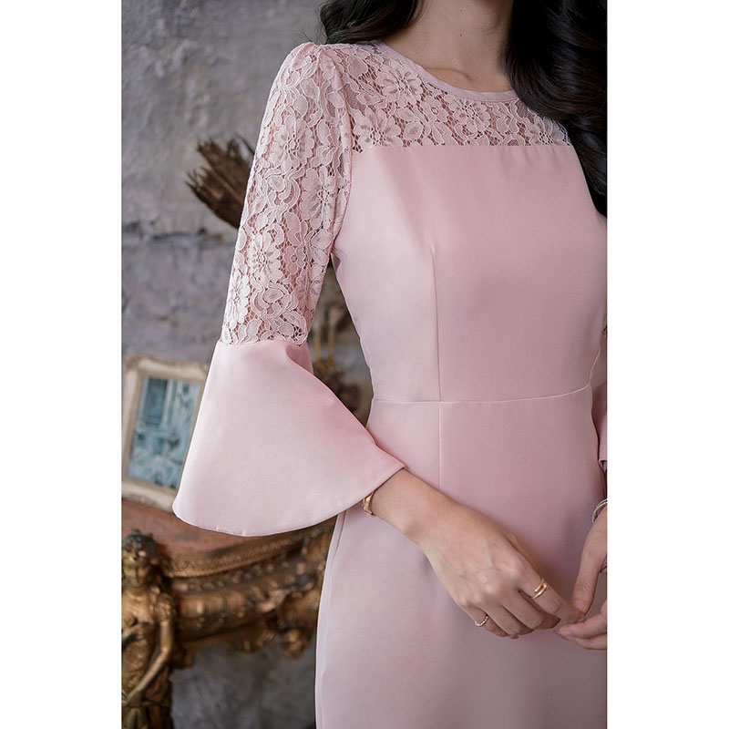 kudapy เดรสสั้นสีชมพูอ่อน/สีฟ้าเทาผ้าพื้นแต่งลูกไม้เนื้อนิ่ม แขนสามส่วน