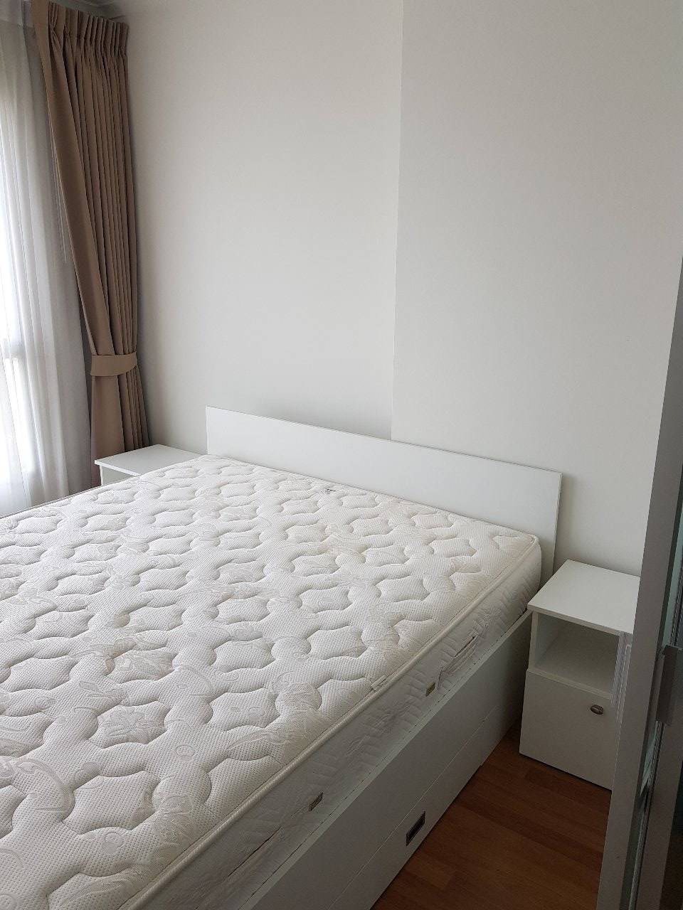 ให้เช่าคอนโด Lumpini Place Rama 4 - Kluaynamthai (ลุมพินี เพลส พระราม 4 - กล้วยน้ำไท) High Rise โซนพื้นที่ BTS เอกมัย ห้องแบบ 1ห้องนอน 1ห้องน้ำ ขนาดห้อง 28.62 ตรม. ชั้น 25