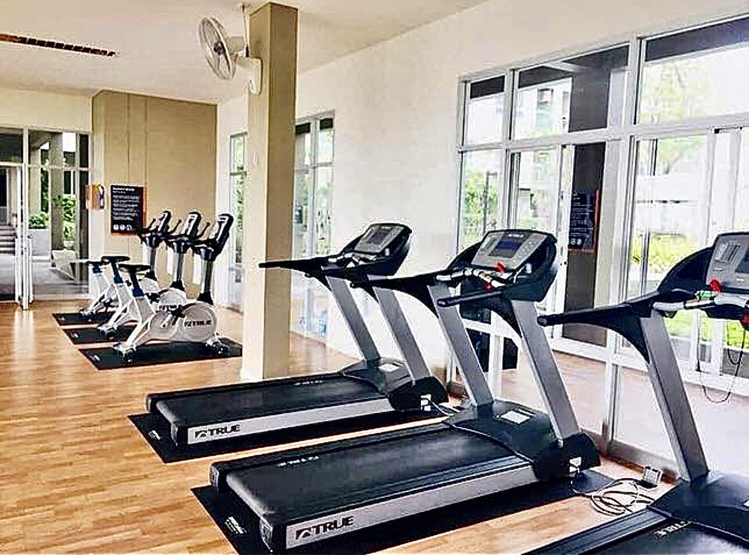 ให้เช่าคอนโด Lumpini Ville Nakhon In - Reverview (ลุมพินี วิลล์ นครอินทร์ - ริเวอร์วิว) - ใกล้กระทรวจสาธารณสุขและBig C แยกติวานนท์ - การเดินทาง: MRT แยกติวานนท์ : 1.3 กม.