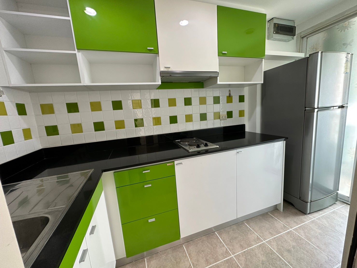 ขายห้องใกล้มหาลัยเกษตรแบบ1ห้องนอน1ห้องอเนกประสงค์สามารถทำเป็น2ห้องนอนได้สอบถามแอด Line ID : Smile-easy ที่ เปรมสิริ บูทิค พาร์ค