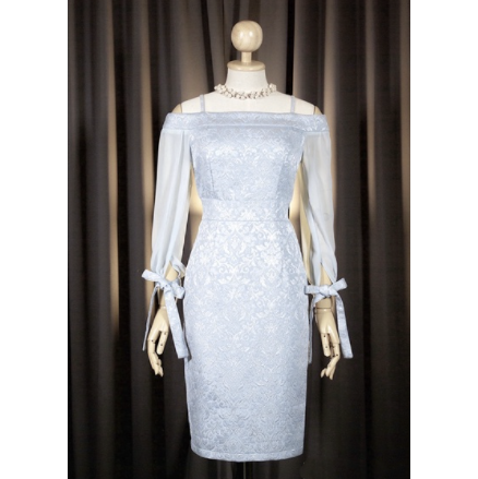 kudapy เดรสสั้นไปงาน เดรสผ้าไหมเปิดไหล่แขนยาวสีชมพู สีฟ้า สีครีมทอง แขนยาวผ้าชีฟองแต่งโบว์ที่ปลายแขน งานมีซับใน ซิบหลังอย่างดี