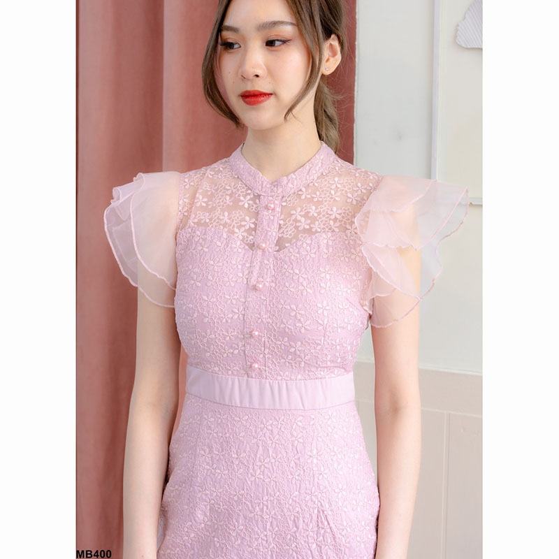 kudapy เดรสสั้นสีชมพู/สีฟ้า/สีครีม ทรงเอแขนกุด แต่งผ้าชีฟอง งานคอกลม ปักกระดุมสุดหรู