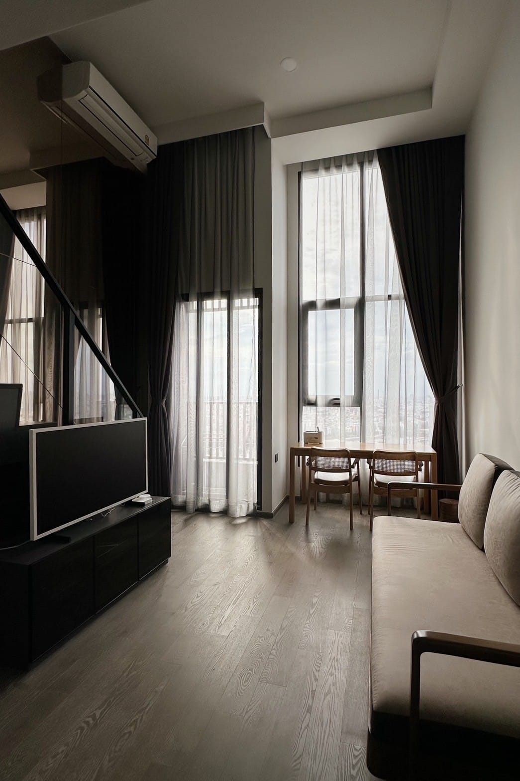 ปล่อยเช่าคอนโด Park Origin Chula Samyan (พาร์ค ออริจิ้น จุฬา สามย่าน) - ห้องใหม่ยังไม่เคยปล่อยเช่า 1ห้องนอน 1ห้องน้ำ 1ห้องนั่งเล่น - ใกล้ MRTสามย่านกับหัวลำโพง/จุฬา - ขนาดห้อง 34 ตรม. ชั้น 31