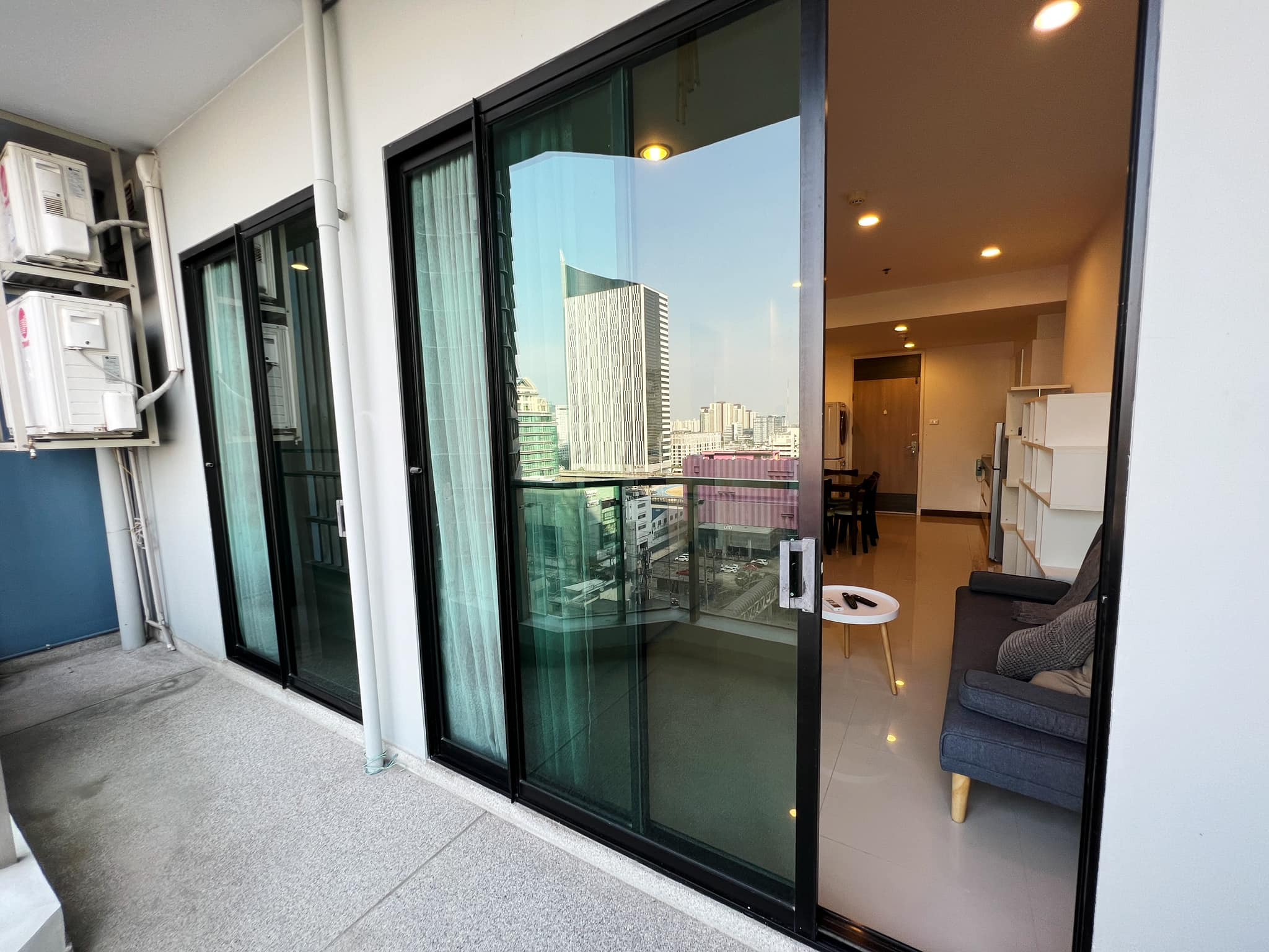 ปล่อยเช่าคอนโด Supalai Premier @ Asoke (ศุภาลัย พรีเมียร์ แอท อโศก) - ใกล้ มศว 1ห้องนอน 1ห้องน้ำ 1ห้องนั่งเล่น - ใกล้ MRT เพชรบุรี / มศว. - ขนาดห้อง 50 ตรม. ชั้น 12A