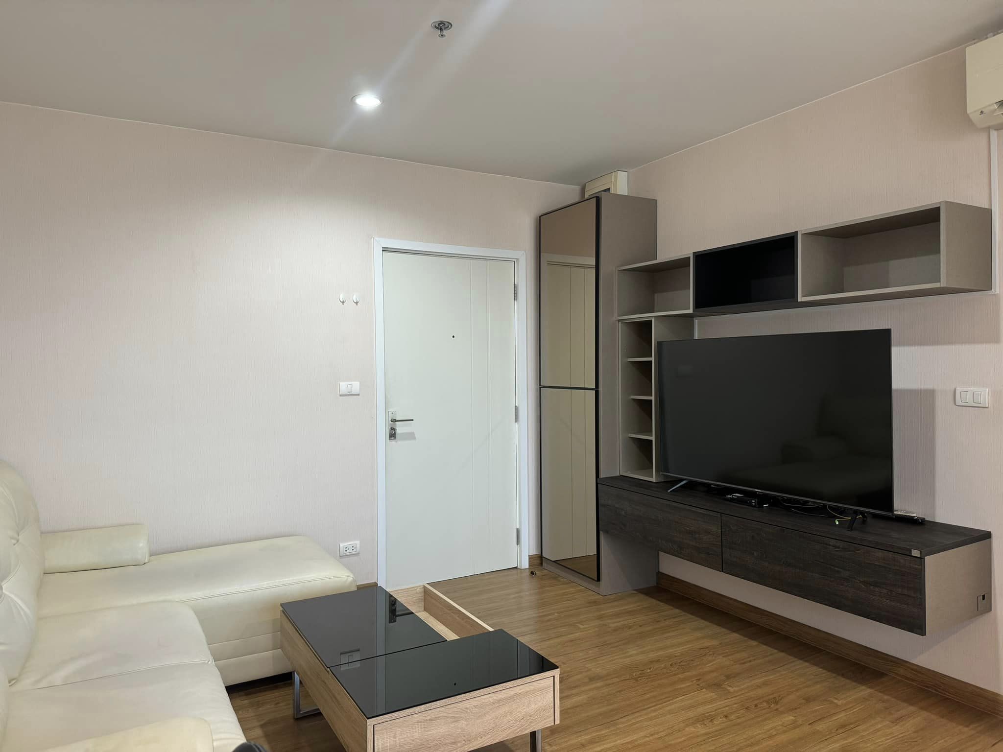 ปล่อยเช่าคอนโด เดอะ ทรี อินเตอร์เชนจ์ (The Tree Interchange) - Studio 1ห้องครัว 1ห้องน้ำ - ใกล้ MRTเตาปูน/เกทเวย์ แอท บางซื่อ