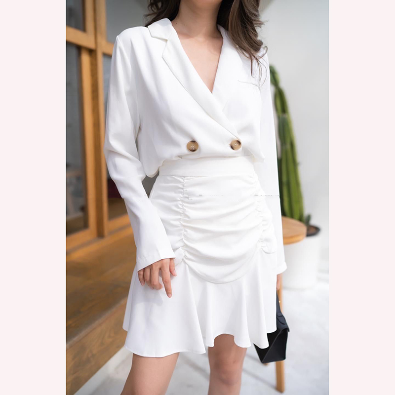 kudapy Set เสื้อสูทสั้น+กระโปรงจีบชั้นชายระบายสีน้ำตาล/สีขาว/สีดำ ดีไซน์เรียบหรู คัตติ้งเนี๊ยบ งานมี2ชิ้น เสื้อทรงสูทสั้น