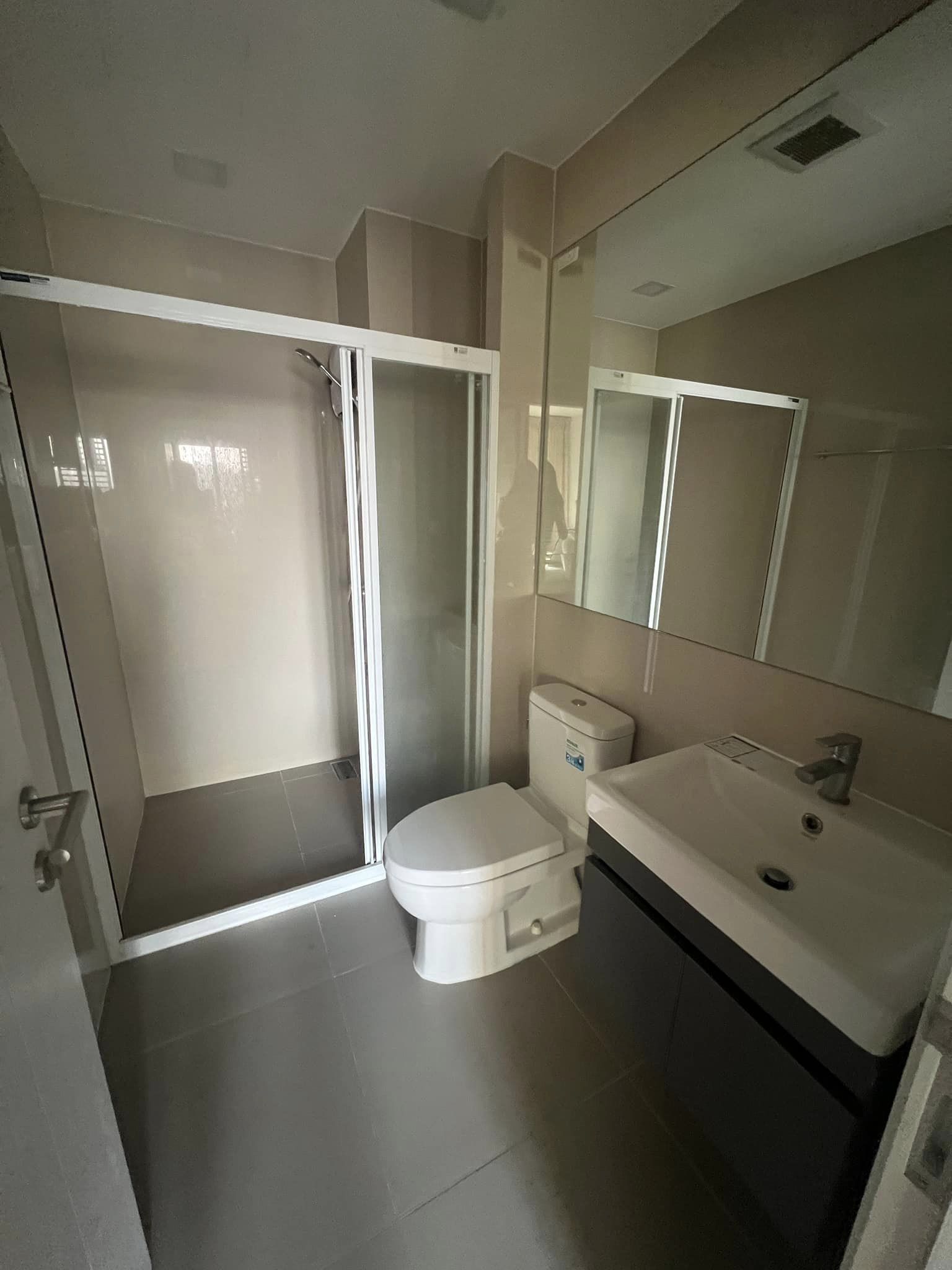 ิปล่อยเช่าคอนโด MODIZ Sukhumvit 50 (โมดิซ สุขุมวิท 50) - เฟอร์เครื่องใช้ไฟฟ้าครบครั้น - การเดินทาง: BTS อ่อนนุช