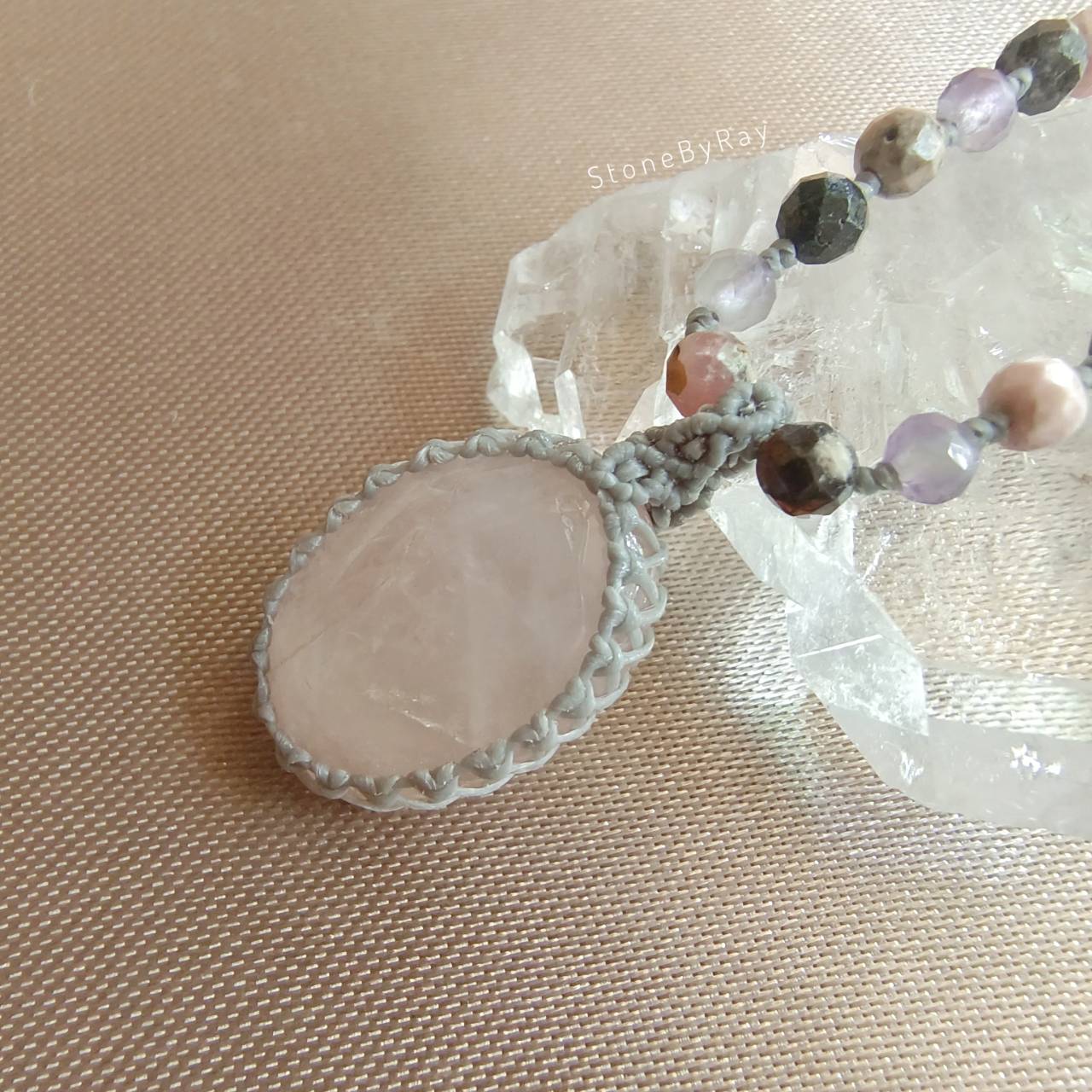 สร้อยคอหินโรโดโครไซต์กับจี้หินโรสควอตซ์ Rose Quartz