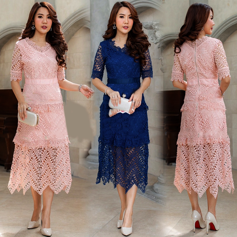 kudapy ชุดเดรสยาว ผ้าลูกไม้ สีชมพู/สีน้ำเงิน แขนสั้น คอวี กระโปรงทรงเอบานโชว์ลายลูกไม้