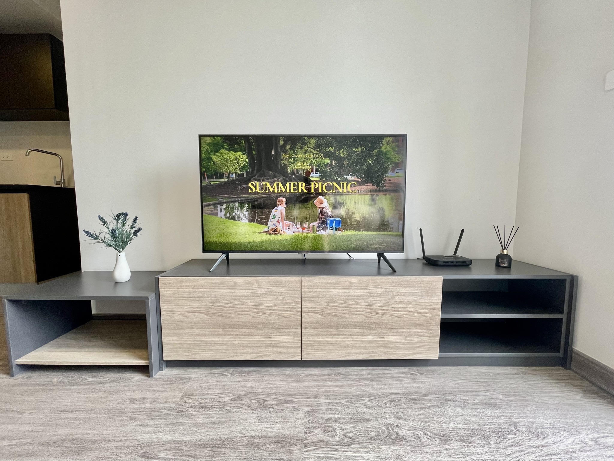 ปล่อยเช่าคอนโด Flexi Sathon - Charoennakhon (เฟล็กซี่ สาทร - เจริญนคร) - 1ห้องนอน 1ห้องน้ำ 1ห้องนั่งเล่น - ใกล้ BTS กรุงธร - ขนาดห้อง 28 ตรม. ชั้น 7 ตึก B