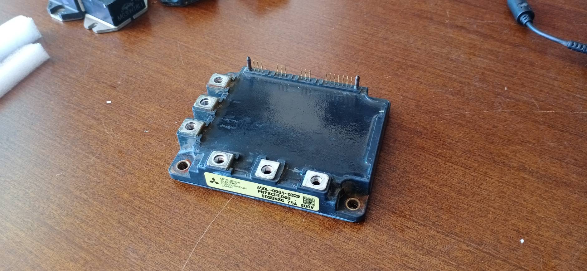 MITSUBISHI PM75CFE060 A50L-0001-0329 POWER MODULE