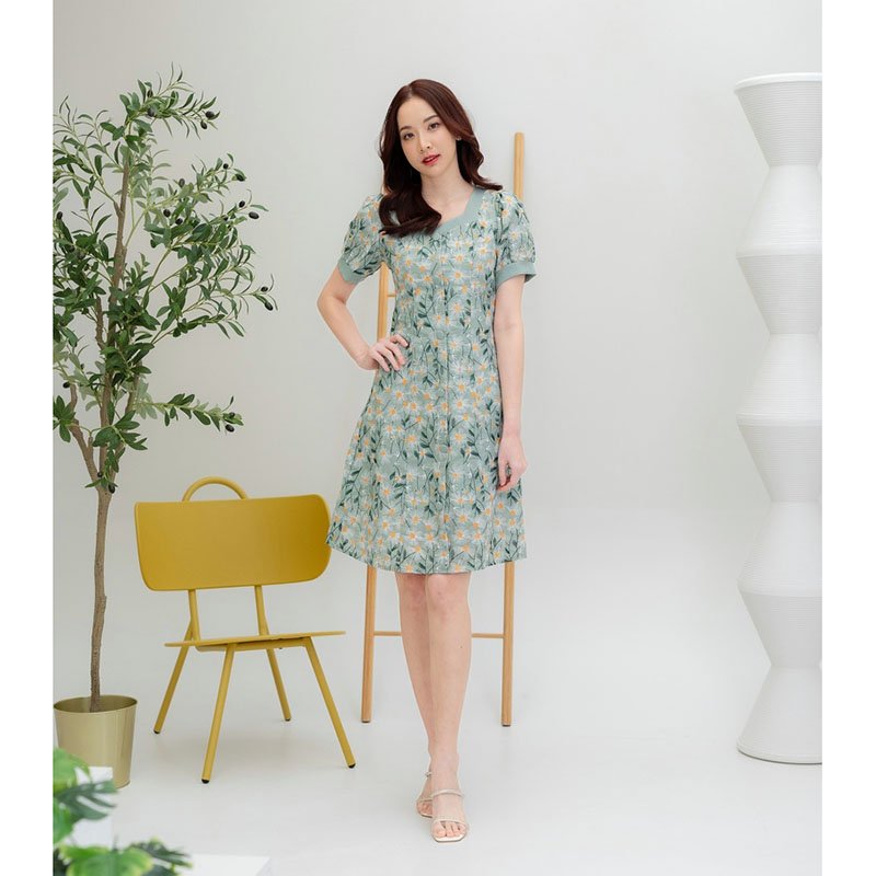 kudapy เดรสสั้นสีเขียว/สีชมพู/สีครีม กระดุมหน้าดอกเดซี่ ใส่ทำงาน ออกงานสวยดูดี