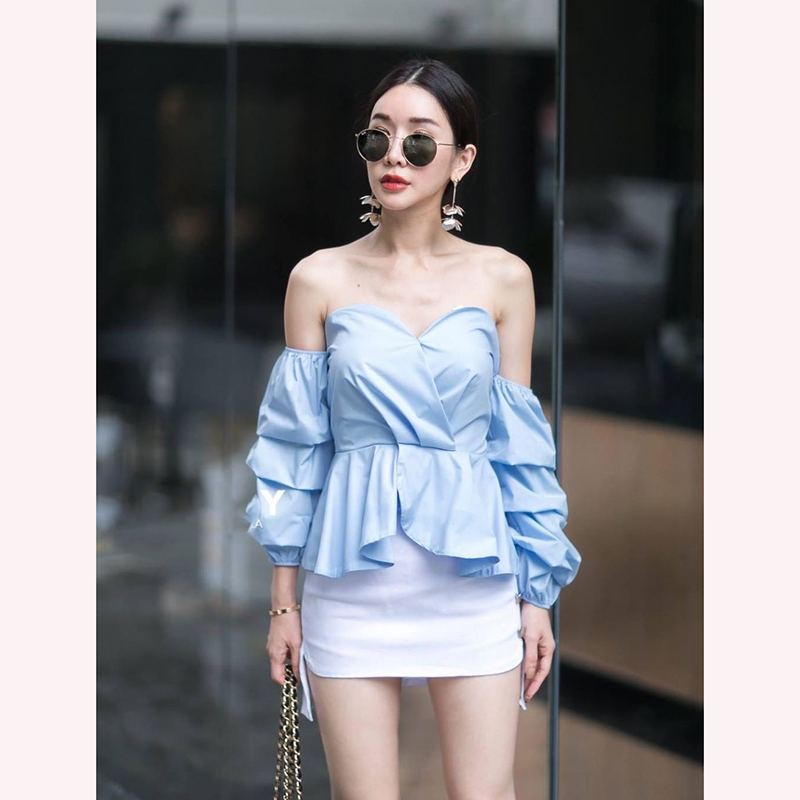 kudapy เซท 2 ชิ้น เสื้อเกาะอกทรงสวยดีเทลเยอะอลังการมากคะ ช่วงตัวจับซ้อนทับกันน่ารักมากๆ ช่วงแขนแต่งพอง จับจีบชั้นๆ