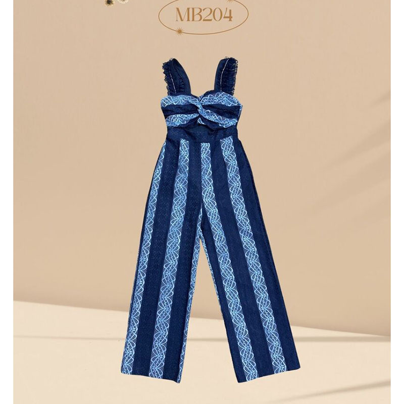 kudapy จั้มสูทลูกไม้ทูโทน สไตล์คาดอก อัดผ้าลาย งานเนี้ยบ เหมาะกับลุคสาวมั่นสุดๆ