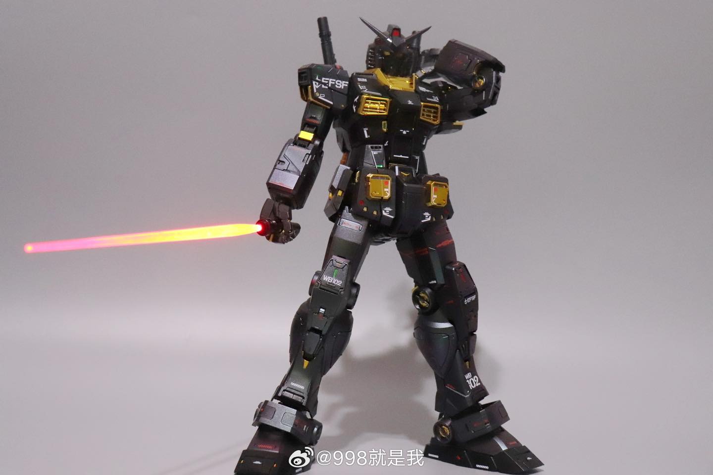 โมจีน 670801670801 DABAN 1/6O RX-78-2 Unleashed Polarized Coating Ver