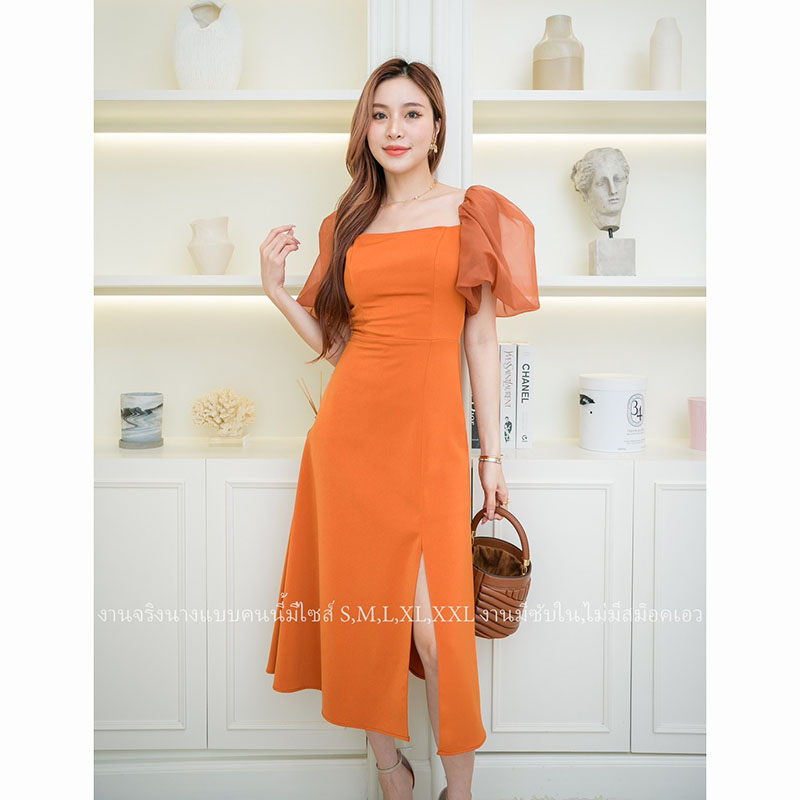 kudapy เดรสสั้นสีชมพู/สีสัม เดรสออกงานแนวมินิมอล เรียบหรูดูแพง รุ่นนี้ใส่เป็นทรงปาดไหล่ปิดต้นแขน หรือแขนพองตุ๊กตาก็น่ารัก