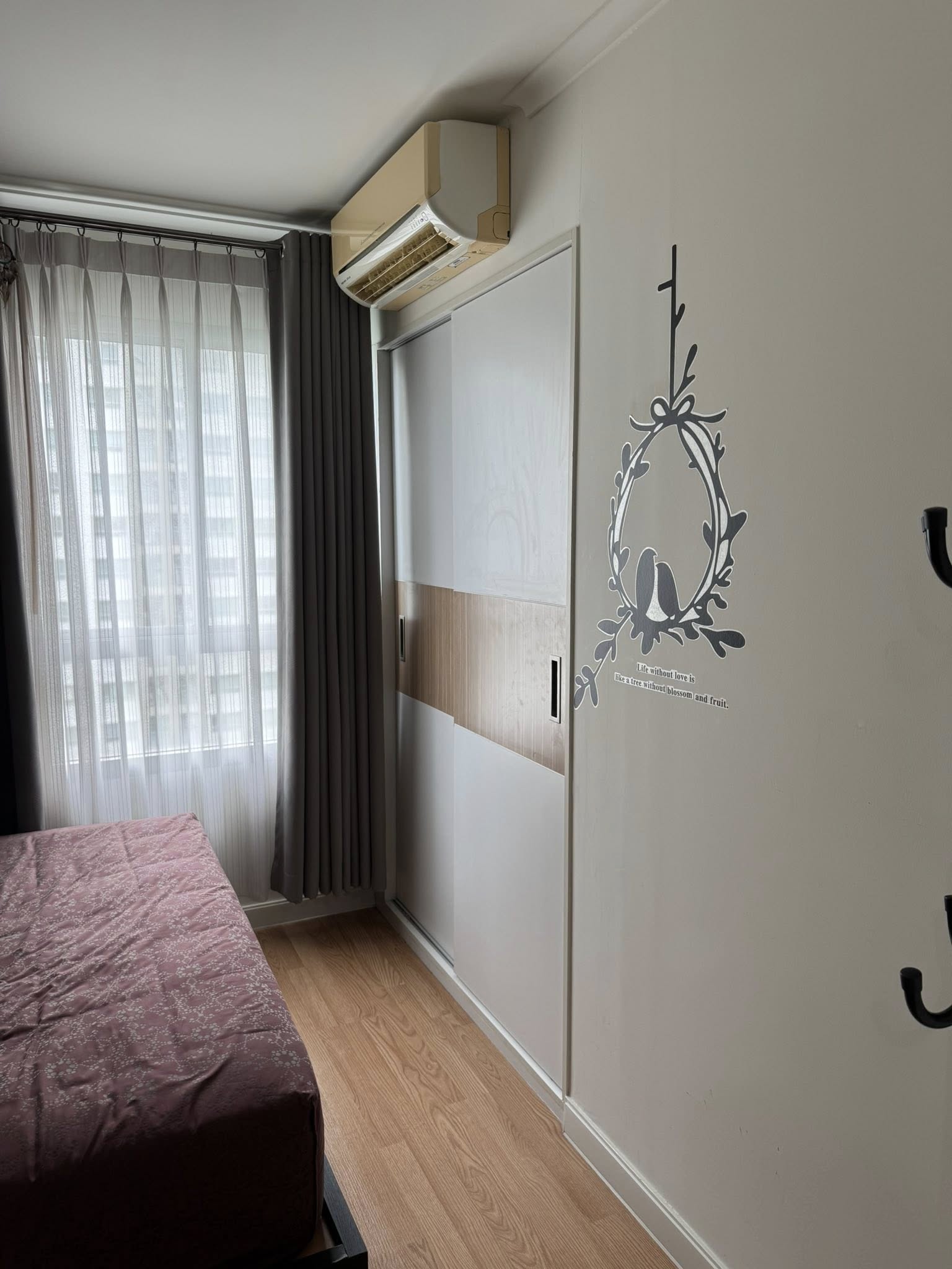 High Rise โซนพื้นที่ เซ็นทรัลปิ่นเกล้า MRT บางยี่ขัน ให้เช่าห้องแบบ 1ห้องนอน 1ห้องน้ำ คอนโด Lumpini Park Pinklao (ลุมพินี พาร์ค ปิ่นเกล้า) ขนาดห้อง 28 ตรม. ชั้น 18 ตึก A