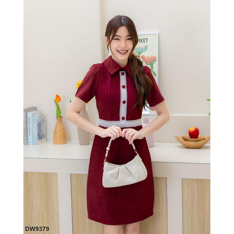 kudapy เดรสสีชมพู/สีแดง/สีดำ พื้นคอปกแต่งกระดุม 4 ชิ้น ใส่สบายสวยดูดีน่ารักมากๆ