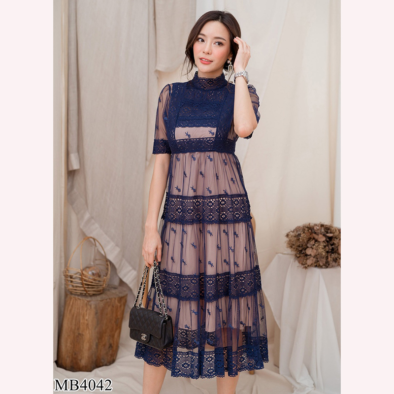 kudapy เดรสยาวสีแดง/สีกรม/สีชมพู/สีขาว ลูกไม้ตาข่ายสีสด ใส่สบายสวยดูดี