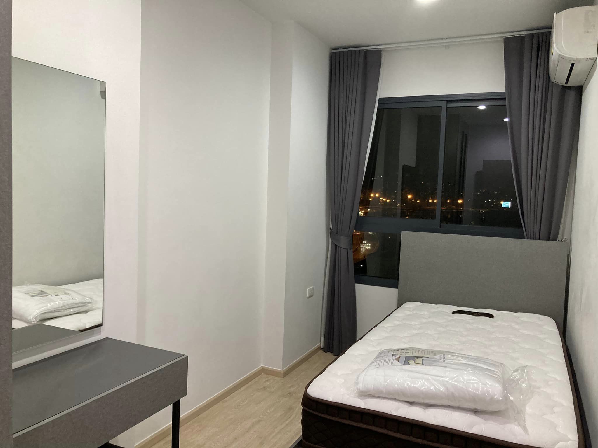 ปล่อยเช่าคอนโด IDEO New Rama 9 (ไอดีโอ นิว พระราม 9) - 2ห้องนอน 2ห้องน้ำ 1ห้องนั่งเล่น - ใกล้ ARL รามคำแหง / ฟู้ดแลนด์หัวหมาก - ขนาดห้อง 52 ตรม. ชั้น 17 มี 1 ที่จอดรถ