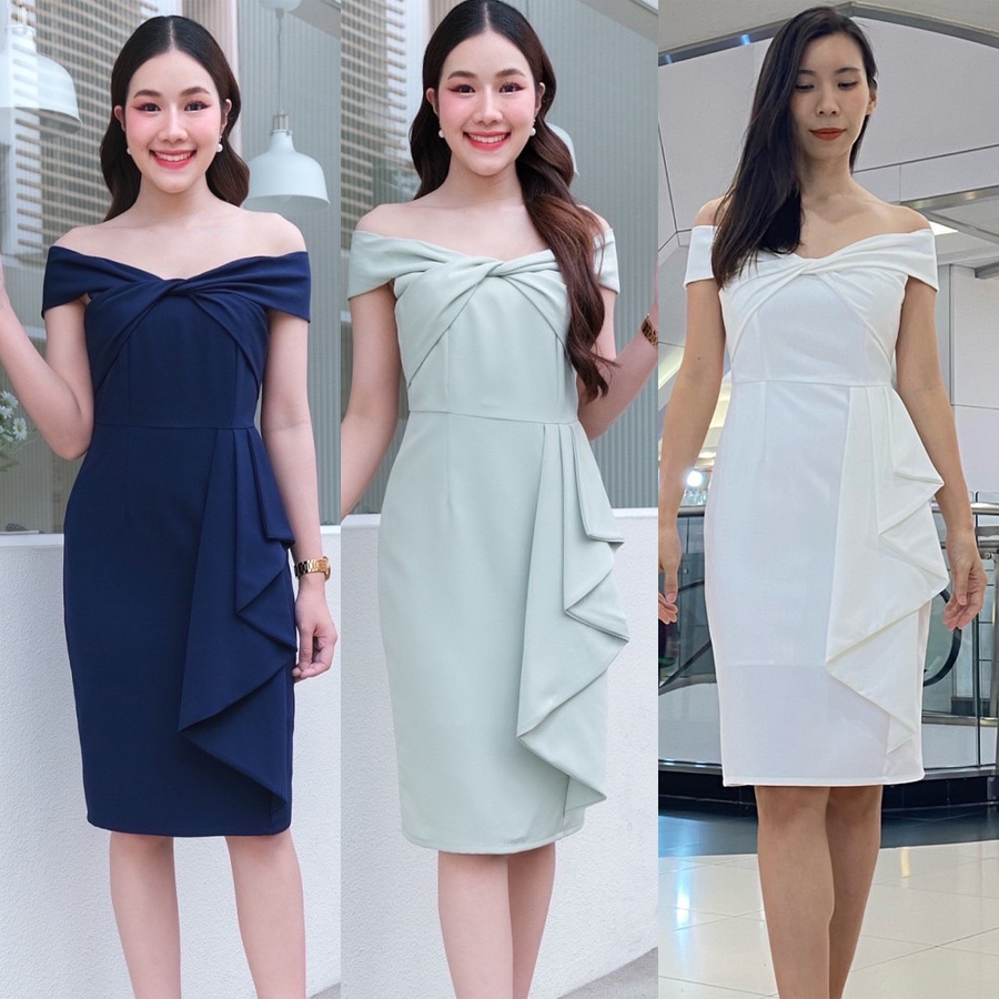 kudapy เดรสสั้นสีขาว/สีเขียว/สีกรม ทรงสอบ เปิดบ่าจับทวิช ช่วงอก จีบระบายสะโพก กระโปรงสอบทรงดินสอ เก็บทรง ผ่าหลังเดินง่าย ซิปหลังยาว