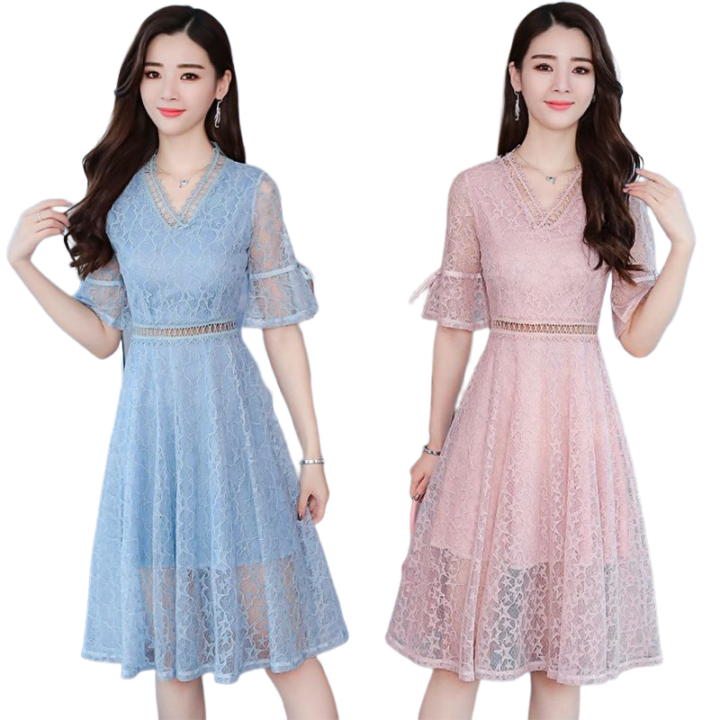 kudapy เดรสสั้นลูกไม้คอวีสีฟ้า สีชมพู แขนกระดิ่งทรงปล่อย ผูกโบว์ที่ปลายแขน