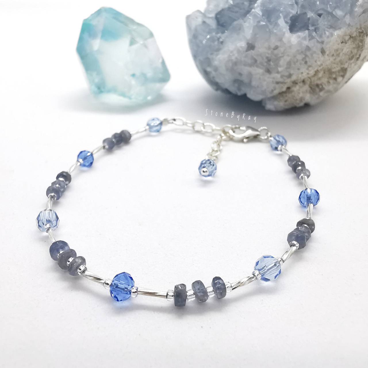 สร้อยข้อมือเงินพลอยไพลิน Sapphire
