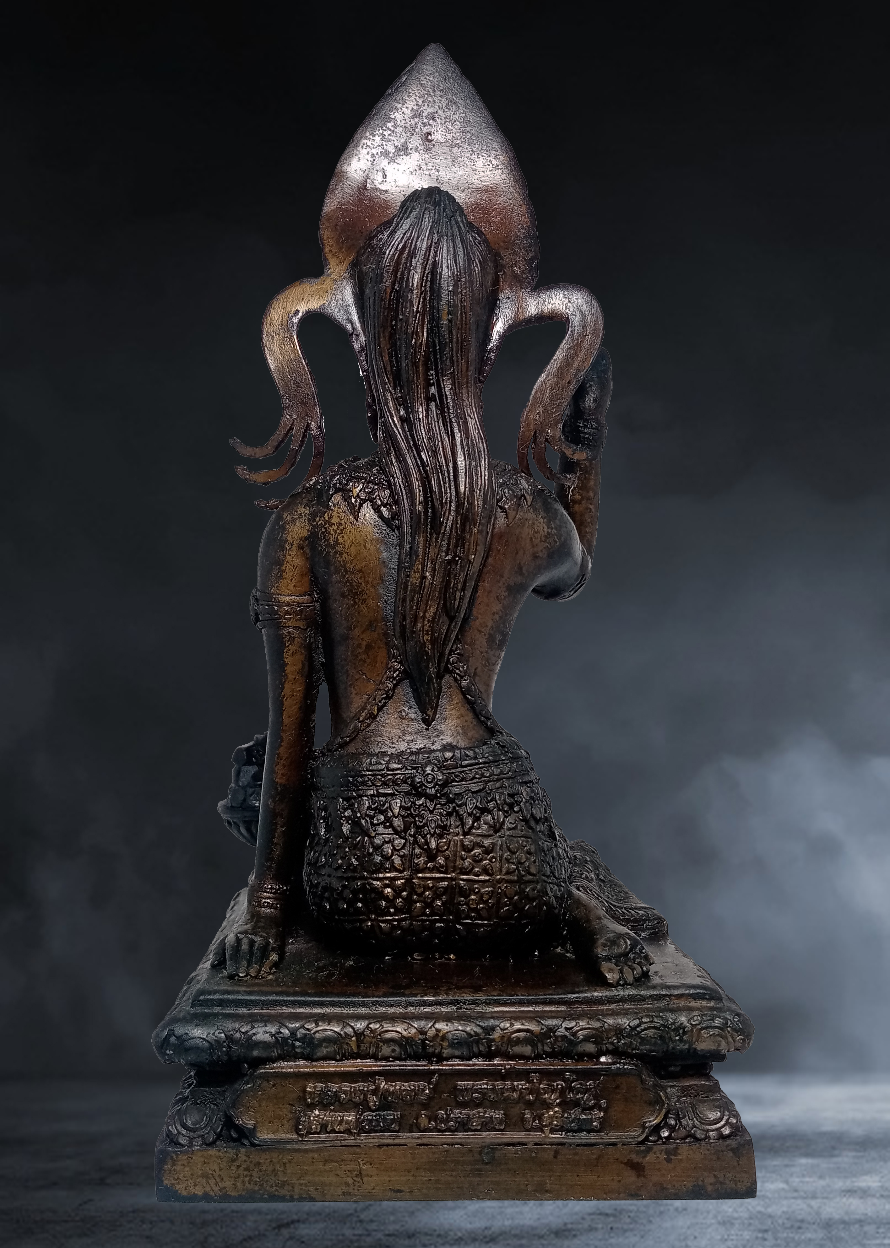 พระบูชา แม่นางกวักเทพนางจันทร์ หลวงปู่หงษ์ สุสานทุ่งมน จ.สุรินทร์ ขนาด ๕ นิ้ว หมายเลข ๙๓๒ ปี ๒๕๕๖