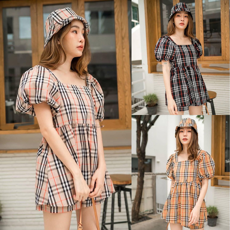 kudapyเซ็ทขาสั้นสีครีม/ดำ/น้ำตาล สุดชิค กับผ้าลาย burburry minidress ใส่แมชกับหมวก และขาสั้น บอกเลยว่า ปัง
