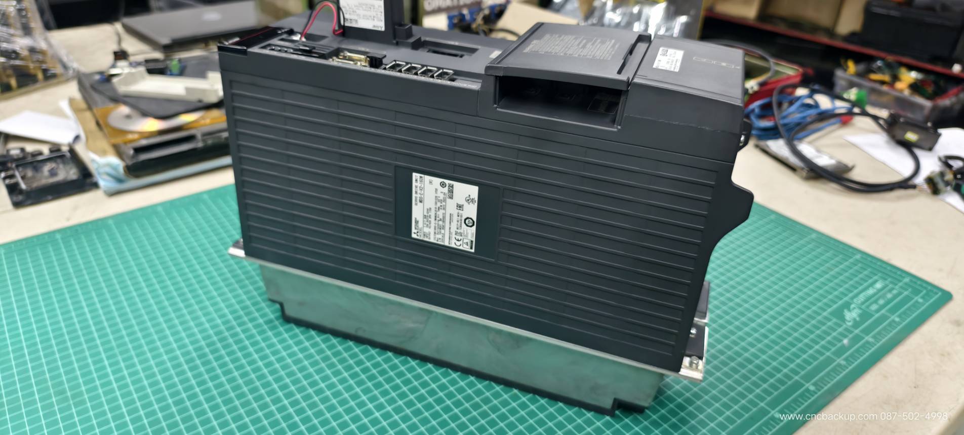 MITSUBISHI MDS-E-V2-160W SERVO DRIVE FOR M800/M80