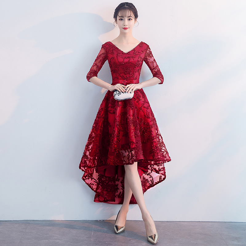 kudapy เดรสกระโปรงทรงบานหน้าสั้นหลังยาวสีแดง/สีน้ำเงินกรมท่า ออกงาน คอวีปักลายนูน แนวเรียบหรู สวย ดูดี ใส่เป็นชุดราตรี