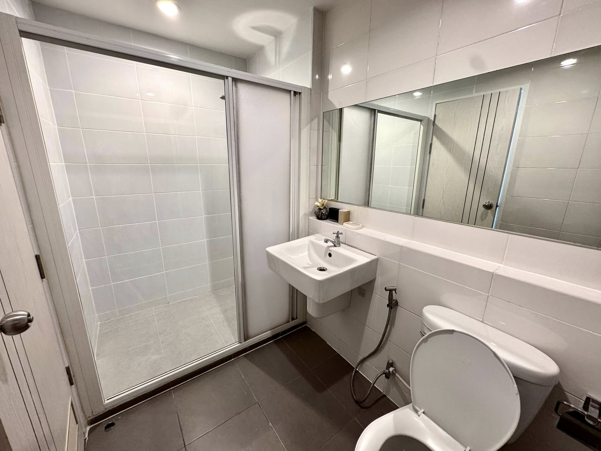 โซนพื้นที่ MRT พระราม 9 ให้เช่าห้องแบบ 2ห้องนอน 2ห้องน้ำ คอนโด Aspire Rama 9 (แอสปาย พระราม 9) High Rise ขนาดห้อง 66 ตรม. ชั้น 22 ตึก B