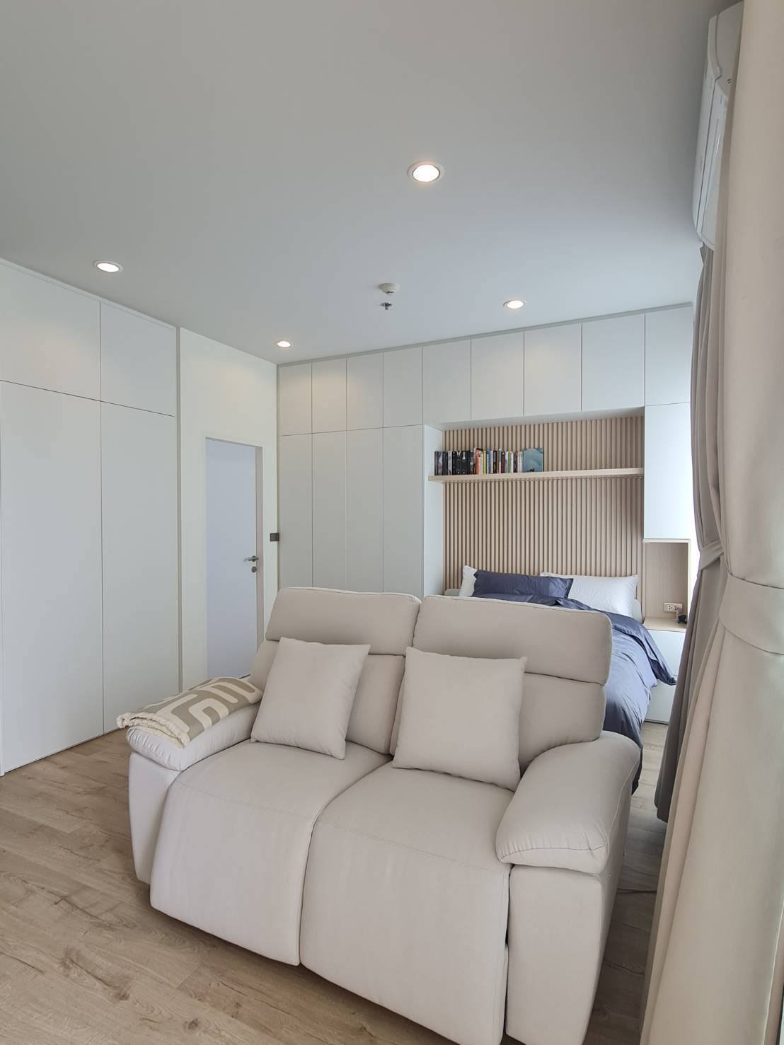 ปล่อยเช่า The Niche Pride Thonglor-Phetchaburi : เดอะ นิช ไพรด์ ทองหล่อ-เพชรบุรี - โซนพื้นที่ 1ห้องนอน 1ห้องน้ำ - ขนาดห้อง 35 ตรม. ชั้น 10 - ให้เช่า 19,000 ต่อเดือน