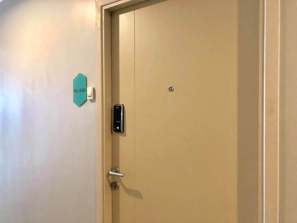 Low Rise โซนพื้นที่ BTS ปุณณวิถี ให้เช่าห้องแบบ 1ห้องนอน 1ห้องน้ำ คอนโด Elio Del Ray (เอลลิโอ เดลเรย์) ขนาดห้อง 34 ตรม. ชั้น 8 ตึก H วิวสระฝั่งทิศตะวันตก