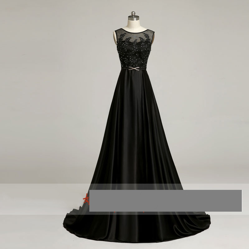 kudapy ชุดราตรียาว สีดำ/ชมพู/ชมพูอ่อน ปักลูกไม้แต่งเลื่อม ด้านหลังเป็นแบบซีทรู กระโปรงผ้าซาติน ชายยาว