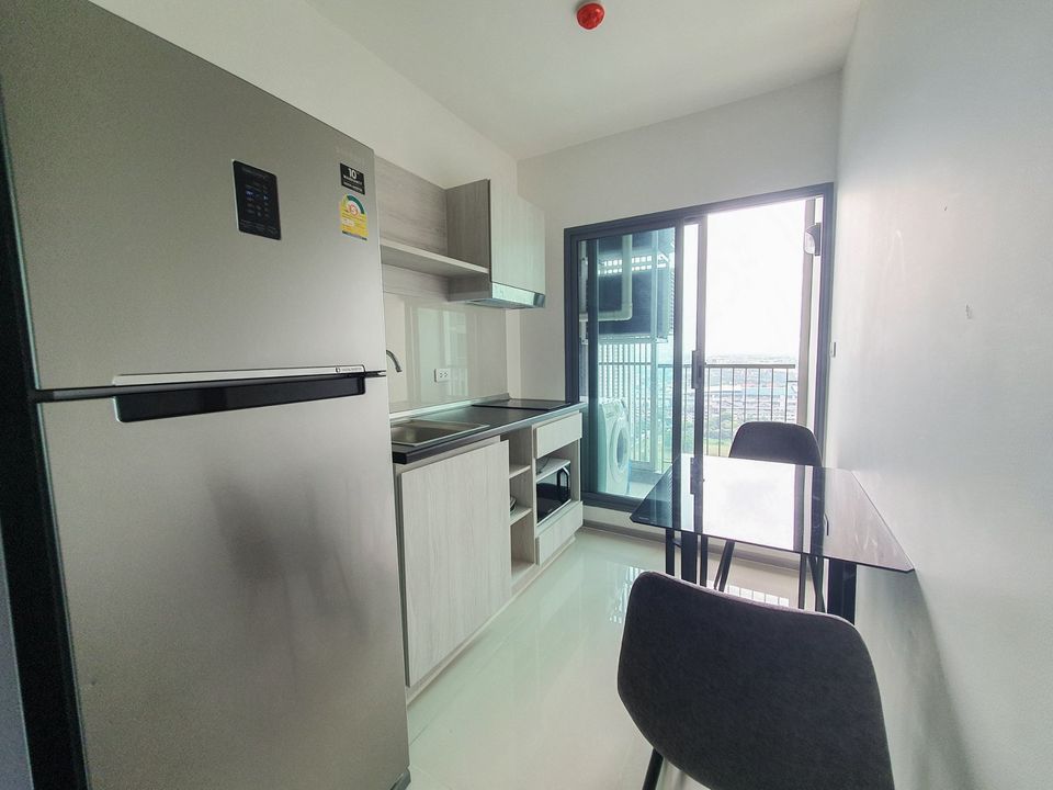 ให้เช่า Aspire Sathorn – Ratchapruek ชั้น23 วิวสระ ตกแต่งพร้อมเข้าอยู่